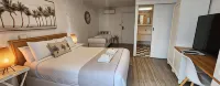 Peninsula Beach Motel Hotels in Dromana