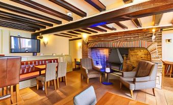 The George Hotel