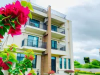 Jifun Flower Meanings Hotels in Ji‘an Railway Station/Container House Starbucks