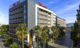 Ibis Izmir Alsancak