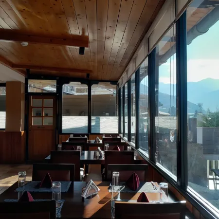 Phuntsho Khangsar Hotel