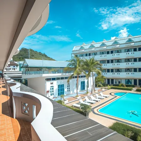 Blue Carina Hotel(Central Phuket)