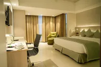 Lakeshore Heights Hotels near Gulshan Society Lake Park
