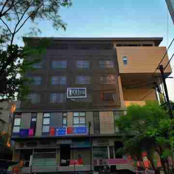 The Living Hub Business Hotel, Kolhapur Hotel Exterior