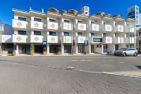 Hotel Carvoeiro Plaza Hotels near Algar Seco