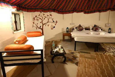 Sunny Desert Camp Отели рядом с достопримечательностью «ДЖИП САФАРИ КХЕРИ»