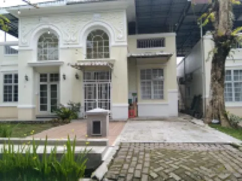 Villa Greenhill Sibolangit Chaster Hotel di Sikeben