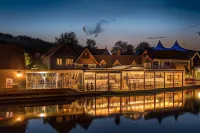The Swan, Streatley, Berkshire Hotels near The Living Rainforest