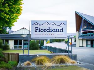 Fiordland Hotel