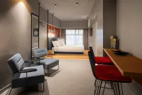 Bob W Akadimia Athens