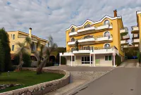 Hotel Crnogorska Kuća - breakfast