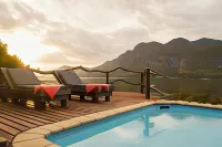 Mosaic Lagoon Lodge - Romantic