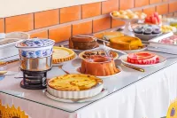 Pousada Galeria Artes - breakfast