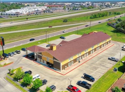 維多利亞北-購物區速8飯店