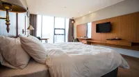 J Square Hotel and Wedding Hotel dekat Jinjuseong