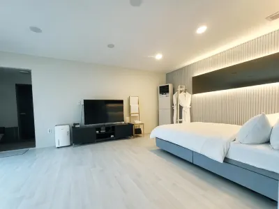 페나테스 풀빌라 동량면 호텔
