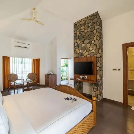 Country Inn Tarika Riverside Resort Jim Corbett