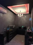 Qu Lin Resident