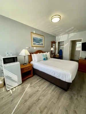 The Palomar Inn