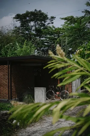 Huni Homestay Tembi Отели в г. Imogiri