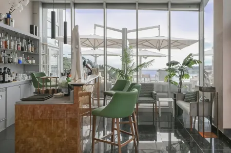 Cristallo Park Hotel Отели рядом с достопримечательностью «Sella Derbi»