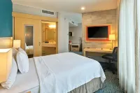 Fairfield by Marriott San Salvador Hotels in 