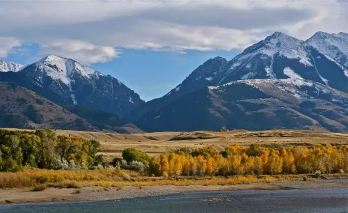 Summer & Winter Paradise, Stunning Mountain Views & Close To Yellowstone Park! Hotels in Pray