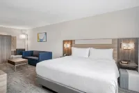 Holiday Inn Express & Suites Columbus Airport Hotels in Gahanna