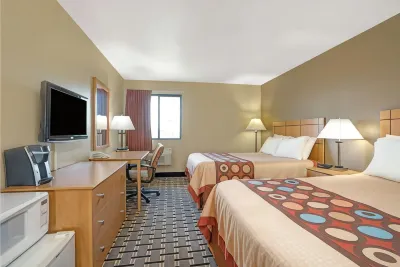 Super 8 by Wyndham Melrose Hotels in Melrose