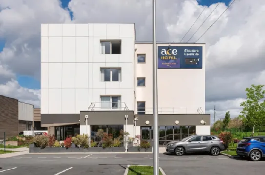 Ace Hôtel Paris Sud Villabe