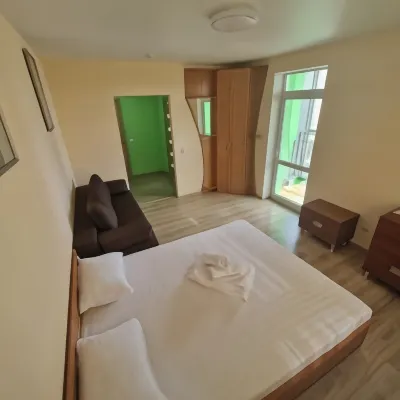 Lucky Jet Apart-Hotel - Apartments