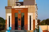 Safa Residency Hotels near Kallanai Dam