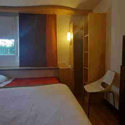 Ibis Roanne Rooms