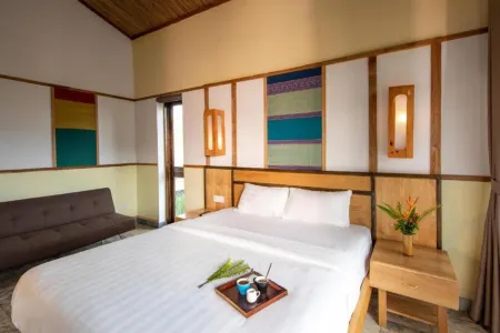 Bakhan Village Resort Отели в г. Da Bac