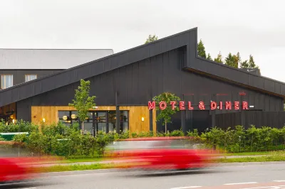 Mollie's Motel & Diner Bristol Hotels near The Mall at Cribbs Causeway