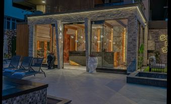 Sealife Royal Suites