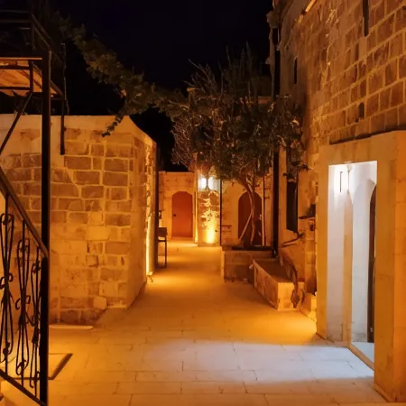 Ana Talia House