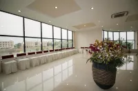 Grand Sarovar Portico, Latur