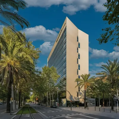 Four Points by Sheraton Barcelona Diagonal Hotels near Agbar Tower
