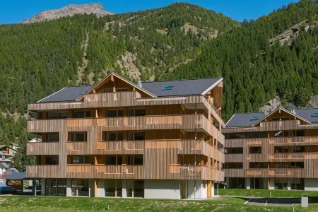 Montela Apartment-Hotel & Resort in the Holiday Region Saas-Fee Saastal Отели в г. Саас-Грунд