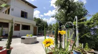 Himalaya View Hotels in der Nähe von मिराई एडोब- द्वाराहाट विलेज होमस्टे