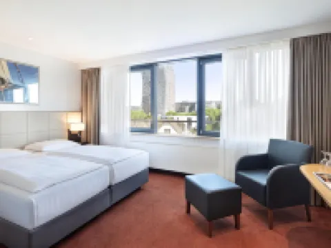 Hotel Hafen Hamburg Hotels near St. Michael's Church