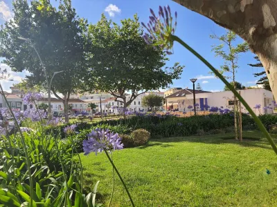 Ó da Casa-Typical Portuguese Guest House Hotel dekat Cabo Carvoeiro