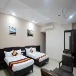 Dwaraka Inn Hotels in Дондапарти