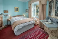 Lisle Combe