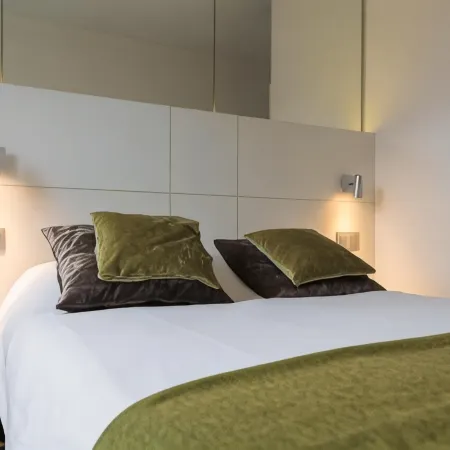 Hotel Expo Отели рядом с достопримечательностью «Станция метро Houba-Brugmann»