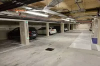 Holiday Inn Express PARIS - CDG AIRPORT by IHG - Bãi đậu xe