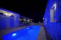 Balloon Cave Hotel - Rooftop Pools
