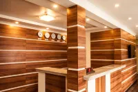 Salut Hotel - 3-Star