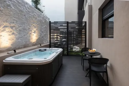 Incanto Boutique Suites - Mets Отели рядом со станцией Железнодорожная станция Монастираки